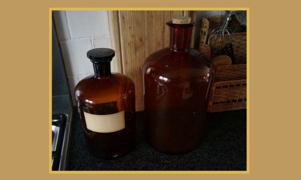 G 0611-91 Apothekersfles van 36 cm hoog